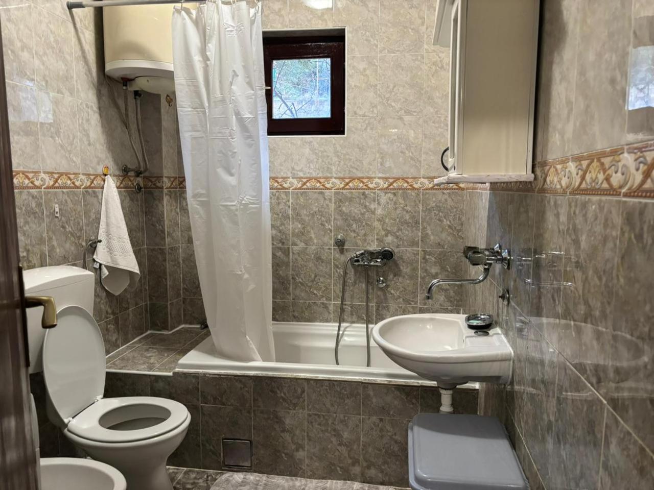 Hillside Vista Apartments Tivat Exterior foto
